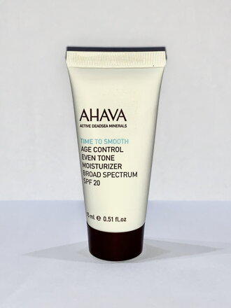 Age Control Denný hydratačný rozjasňujúci krém SPF 20 15ml